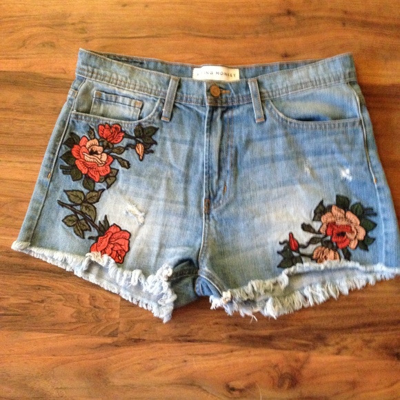 Flying Monkey Pants - Flying Monkey Distressed Embroidered Shorts Sz 29